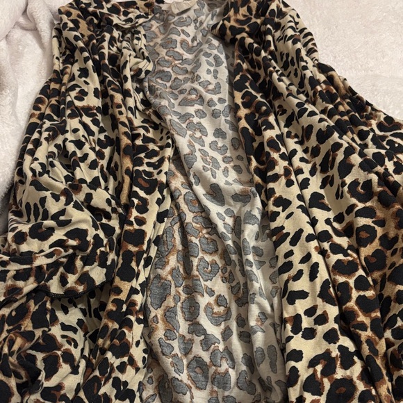 Stylish Leopard Print Women's Vest - Picture 4 of 4